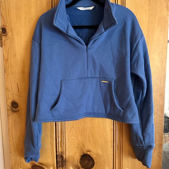 Corio Daydream Crop Pullover - Picture 3 of 5